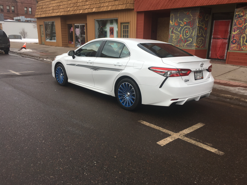 Illustration for article titled DOTS: Camry (sans dent)